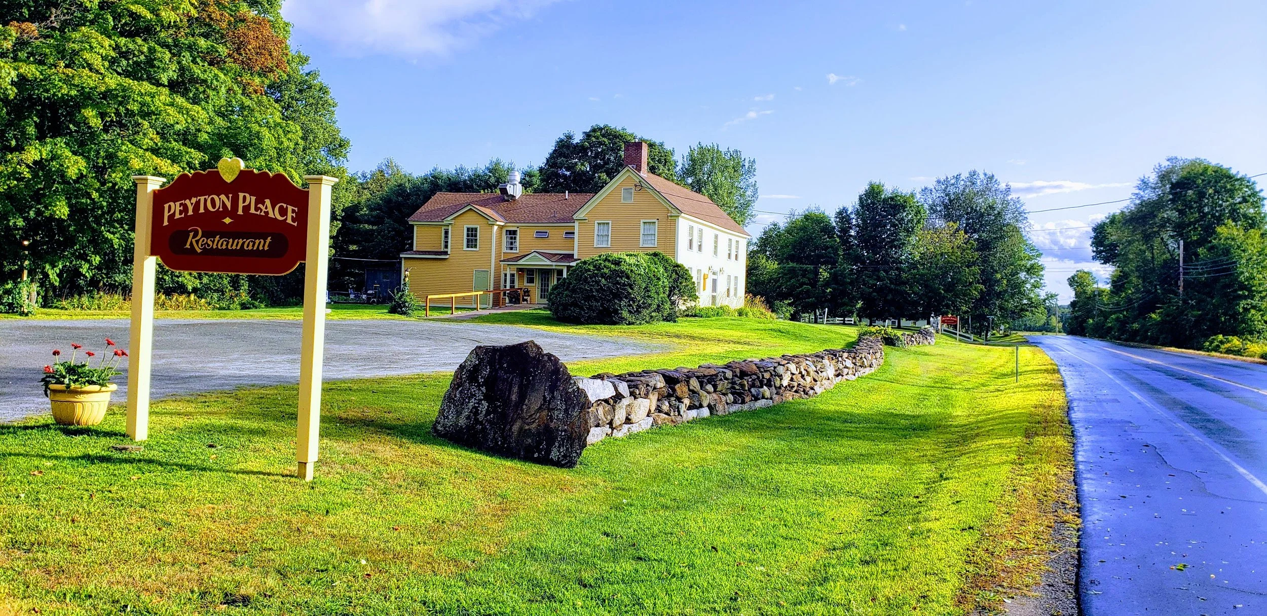 Peyton Place Restaurant, Orford New Hampshire, Upper Valley